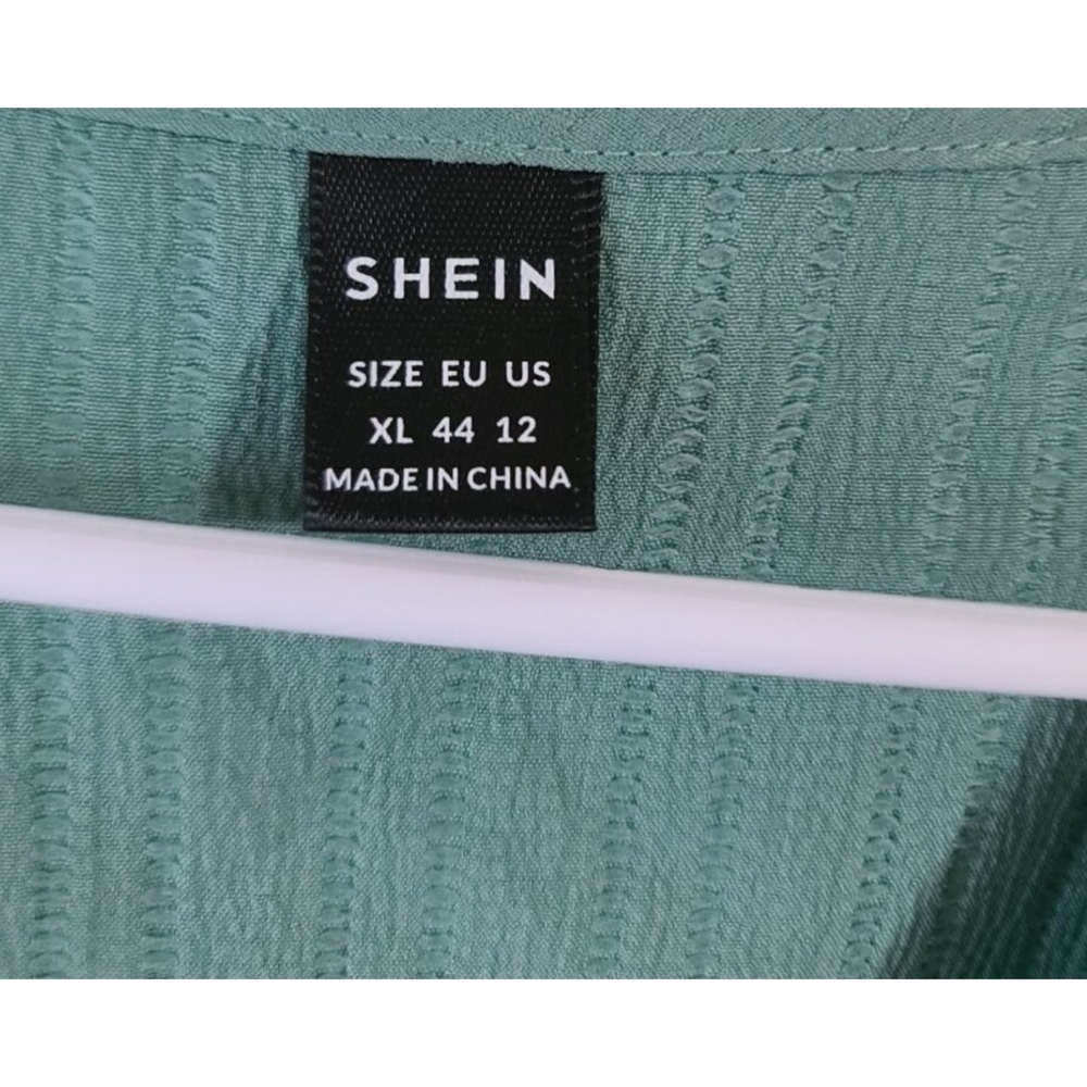 SHEIN Dress - Picture 3 of 3